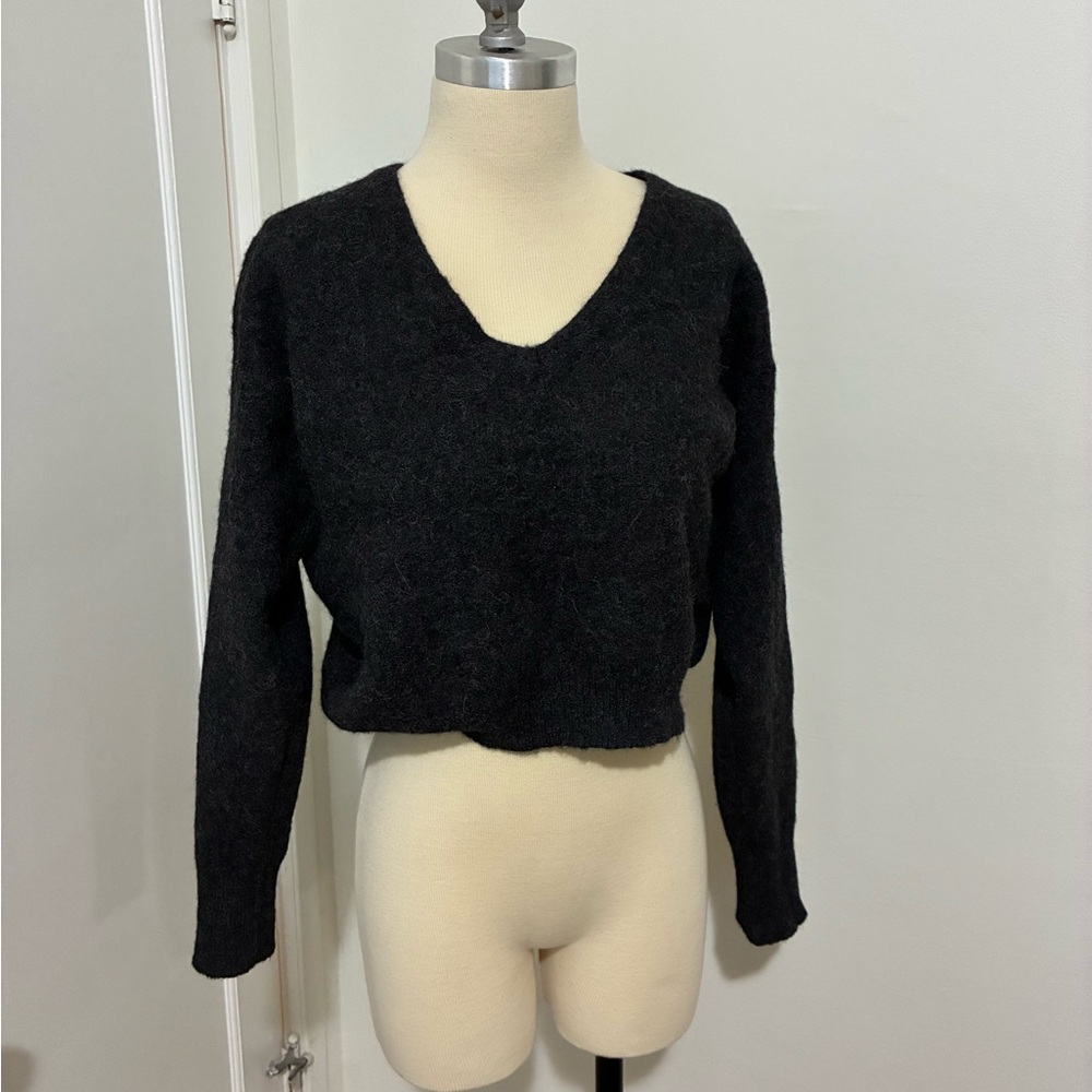 Fairway & Greene Charcoal Sweater